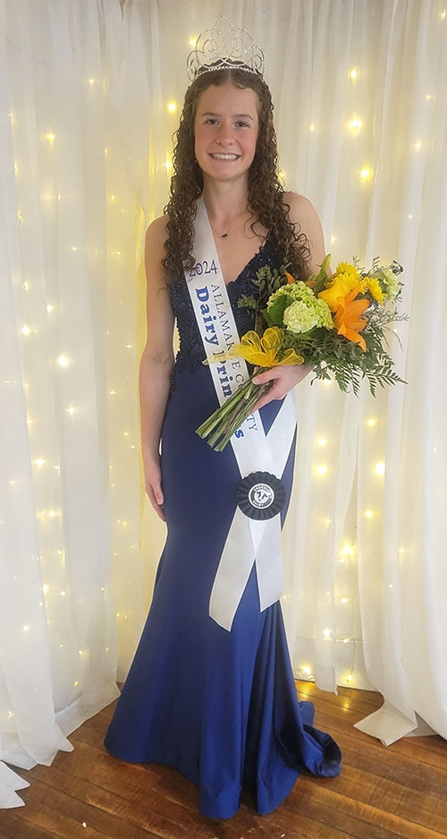 Mallory Mohn, daughter of Clint and Noelle Mohn of Lansing, was crowned the 2024 Allamakee County Dairy Princess at the annual Allamakee County Dairy Banquet held Saturday, March 23 at the Allamakee County Fairgrounds Pavilion in Waukon. Additional... <a href="/articles/2024/03/27/allamakee-county-dairy-royalty-2024-crowned-saturday">+ continue reading</a> 